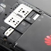 Huawei Shine, задняя крышка снята